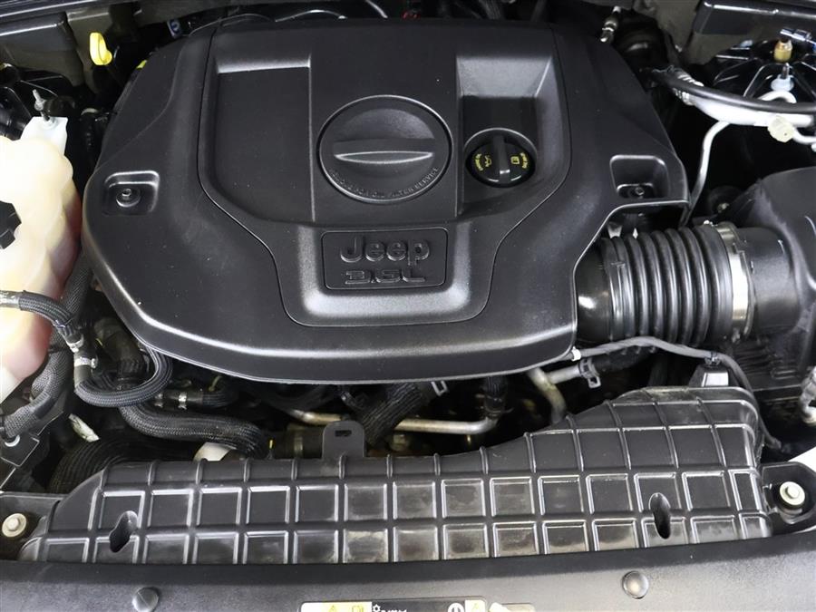 2023 Jeep Grand Cherokee L SUMMIT, available for sale in Paterson, New Jersey | Fast Track Motors. Paterson, New Jersey 2023 Jeep Grand Cherokee L SUMMIT, available for sale in Paterson, New Jersey | Fast Track Motors. Paterson, New Jersey