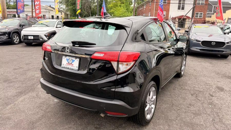 2022 Honda Hr-v LX Sport Utility 4D, available for sale in Linden, New Jersey | Route 27 Auto Mall. Linden, New Jersey 2022 Honda Hr-v LX Sport Utility 4D, available for sale in Linden, New Jersey | Route 27 Auto Mall. Linden, New Jersey