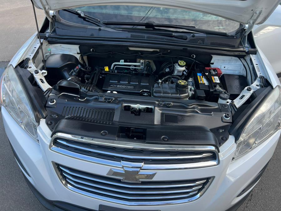 2016 Chevrolet Trax FWD 4dr LT, available for sale in Swansea, Massachusetts | Gas On The Run. Swansea, Massachusetts 2016 Chevrolet Trax FWD 4dr LT, available for sale in Swansea, Massachusetts | Gas On The Run. Swansea, Massachusetts