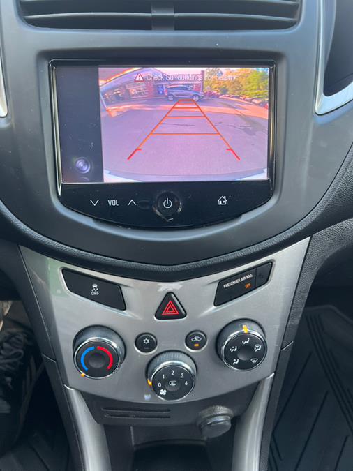 2016 Chevrolet Trax FWD 4dr LT, available for sale in Swansea, Massachusetts | Gas On The Run. Swansea, Massachusetts 2016 Chevrolet Trax FWD 4dr LT, available for sale in Swansea, Massachusetts | Gas On The Run. Swansea, Massachusetts