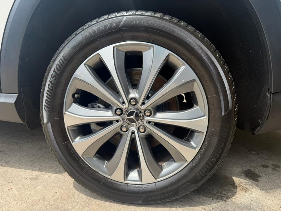 2020 Mercedes-Benz GLE GLE 350 4MATIC SUV, available for sale in Newark, New Jersey | Champion Of Newark. Newark, New Jersey 2020 Mercedes-Benz GLE GLE 350 4MATIC SUV, available for sale in Newark, New Jersey | Champion Of Newark. Newark, New Jersey