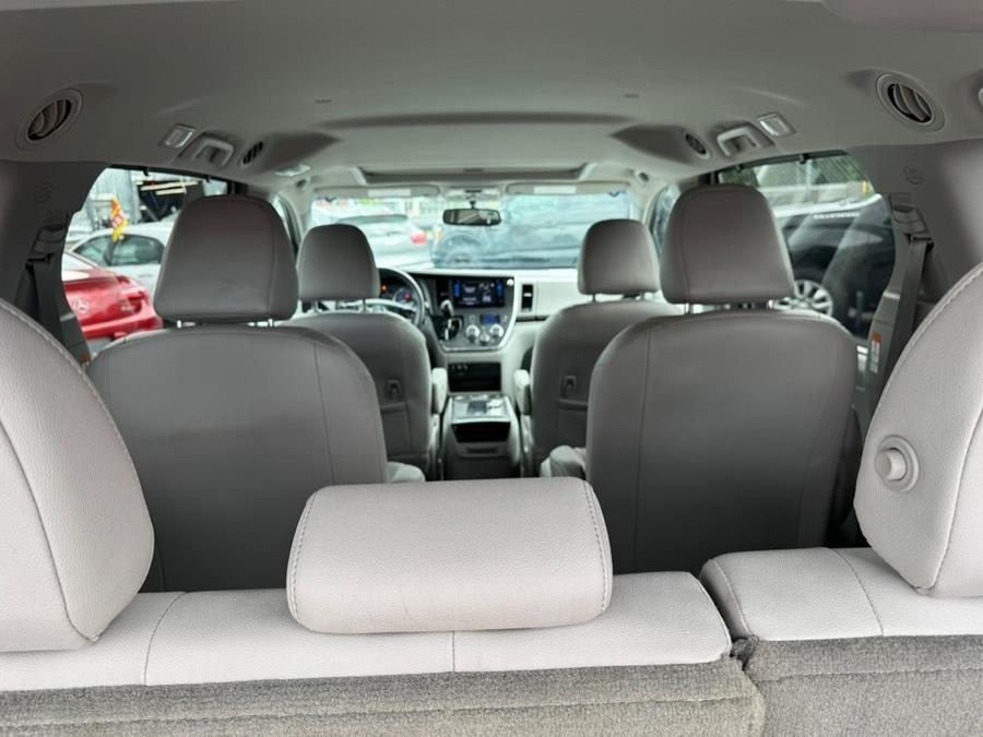 2017 Toyota Sienna Limited AWD 7-Passenger (Natl), available for sale in Irvington, New Jersey | Elis Motors Corp. Irvington, New Jersey 2017 Toyota Sienna Limited AWD 7-Passenger (Natl), available for sale in Irvington, New Jersey | Elis Motors Corp. Irvington, New Jersey