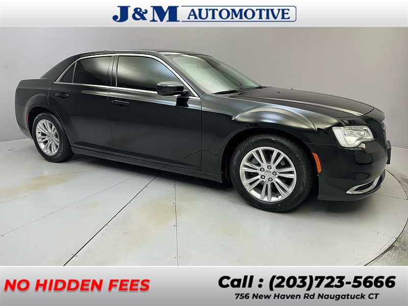 2018 Chrysler 300 Touring L, available for sale in Naugatuck, Connecticut | J&M Automotive Sls&Svc LLC. Naugatuck, Connecticut 2018 Chrysler 300 Touring L, available for sale in Naugatuck, Connecticut | J&M Automotive Sls&Svc LLC. Naugatuck, Connecticut