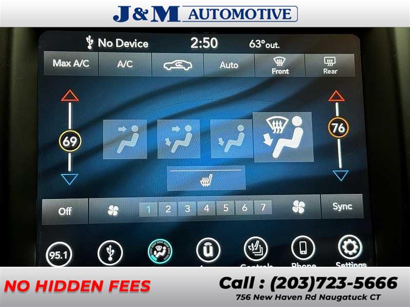 2018 Chrysler 300 Touring L, available for sale in Naugatuck, Connecticut | J&M Automotive Sls&Svc LLC. Naugatuck, Connecticut 2018 Chrysler 300 Touring L, available for sale in Naugatuck, Connecticut | J&M Automotive Sls&Svc LLC. Naugatuck, Connecticut