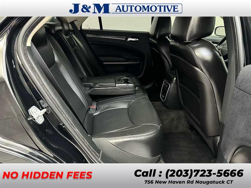 2018 Chrysler 300 Touring L, available for sale in Naugatuck, Connecticut | J&M Automotive Sls&Svc LLC. Naugatuck, Connecticut 2018 Chrysler 300 Touring L, available for sale in Naugatuck, Connecticut | J&M Automotive Sls&Svc LLC. Naugatuck, Connecticut