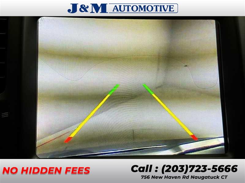 2018 Chrysler 300 Touring L, available for sale in Naugatuck, Connecticut | J&M Automotive Sls&Svc LLC. Naugatuck, Connecticut 2018 Chrysler 300 Touring L, available for sale in Naugatuck, Connecticut | J&M Automotive Sls&Svc LLC. Naugatuck, Connecticut