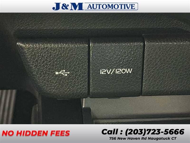 2020 Toyota Camry SE, available for sale in Naugatuck, Connecticut | J&M Automotive Sls&Svc LLC. Naugatuck, Connecticut 2020 Toyota Camry SE, available for sale in Naugatuck, Connecticut | J&M Automotive Sls&Svc LLC. Naugatuck, Connecticut
