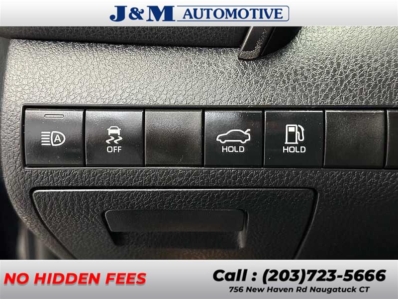 2020 Toyota Camry SE, available for sale in Naugatuck, Connecticut | J&M Automotive Sls&Svc LLC. Naugatuck, Connecticut 2020 Toyota Camry SE, available for sale in Naugatuck, Connecticut | J&M Automotive Sls&Svc LLC. Naugatuck, Connecticut