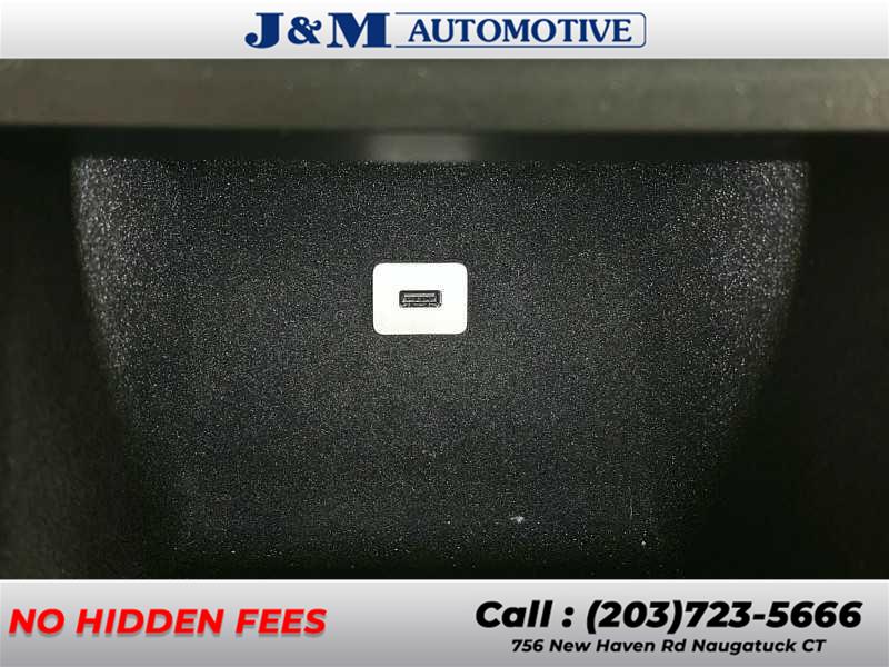 2015 Chevrolet Suburban LTZ, available for sale in Naugatuck, Connecticut | J&M Automotive Sls&Svc LLC. Naugatuck, Connecticut 2015 Chevrolet Suburban LTZ, available for sale in Naugatuck, Connecticut | J&M Automotive Sls&Svc LLC. Naugatuck, Connecticut