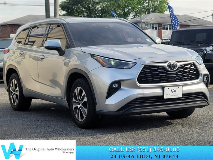 Used 2022 Toyota Highlander in Lodi, New Jersey | AW Auto & Truck Wholesalers, Inc. Lodi, New Jersey