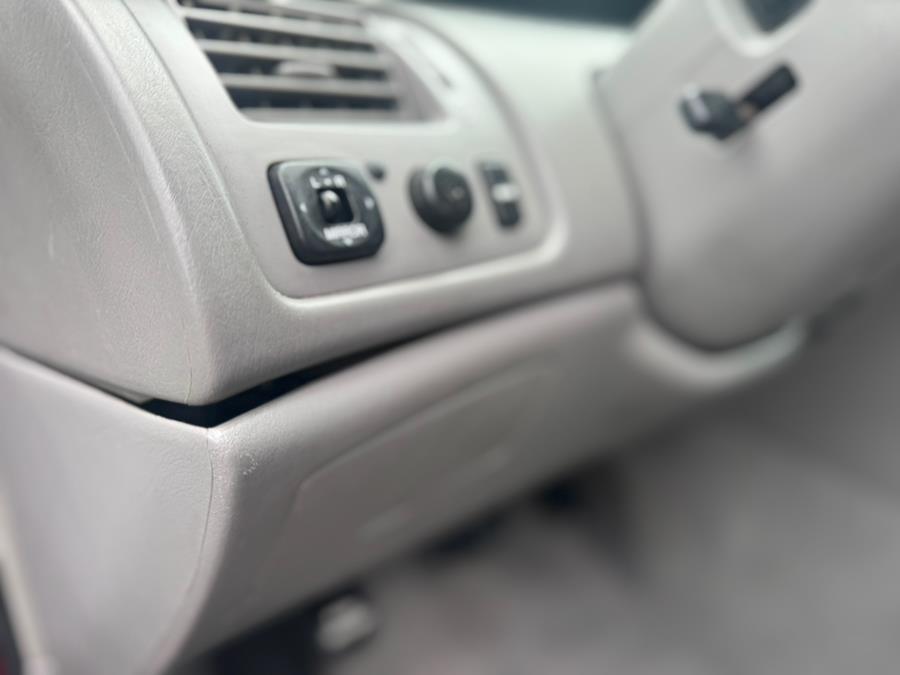2004 Toyota Avalon 4dr Sdn XLS w/Bucket Seats (Natl), available for sale in BURLINGTON, New Jersey | Tri States Auto Group. BURLINGTON, New Jersey 2004 Toyota Avalon 4dr Sdn XLS w/Bucket Seats (Natl), available for sale in BURLINGTON, New Jersey | Tri States Auto Group. BURLINGTON, New Jersey