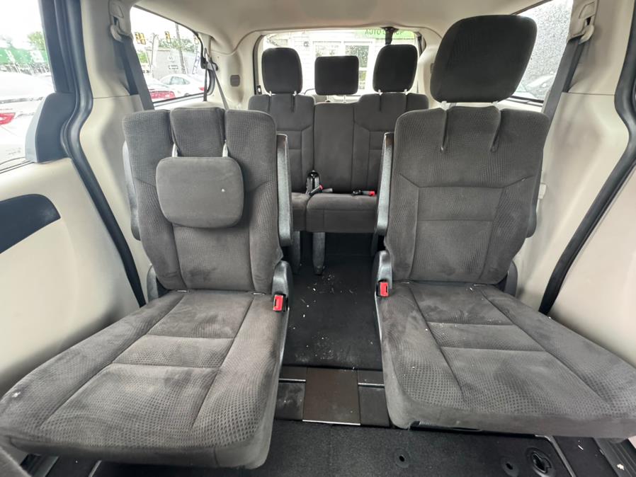 2016 Dodge Grand Caravan 4dr Wgn SXT, available for sale in BURLINGTON, New Jersey | Tri States Auto Group. BURLINGTON, New Jersey 2016 Dodge Grand Caravan 4dr Wgn SXT, available for sale in BURLINGTON, New Jersey | Tri States Auto Group. BURLINGTON, New Jersey