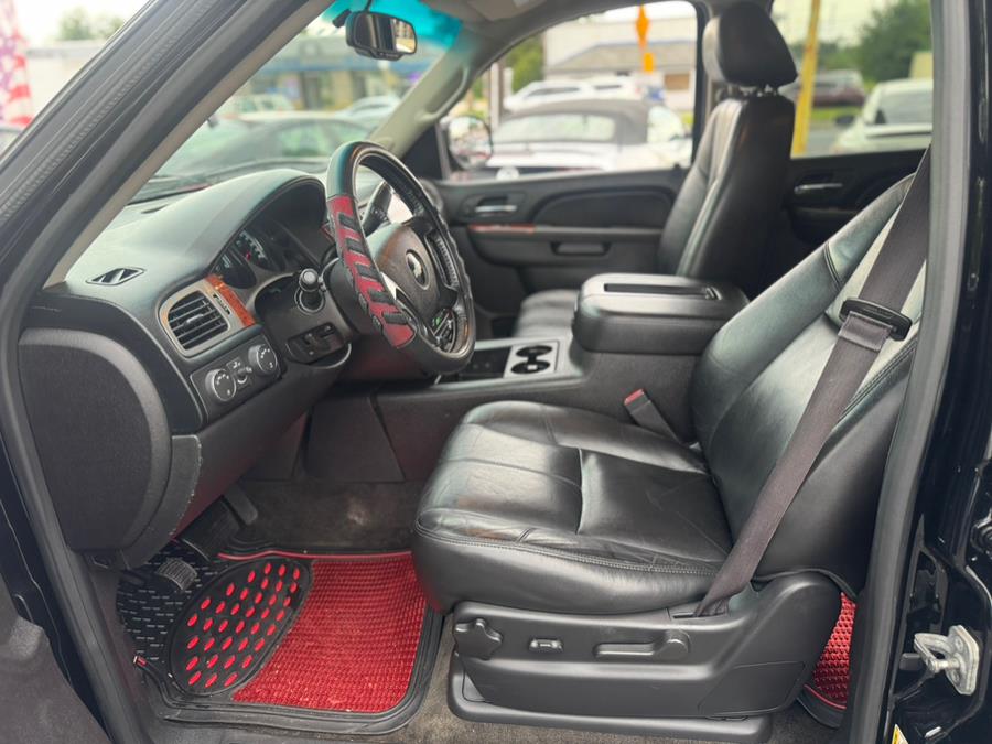 2013 Chevrolet Tahoe Hybrid 4WD 4dr, available for sale in BURLINGTON, New Jersey | Tri States Auto Group. BURLINGTON, New Jersey 2013 Chevrolet Tahoe Hybrid 4WD 4dr, available for sale in BURLINGTON, New Jersey | Tri States Auto Group. BURLINGTON, New Jersey