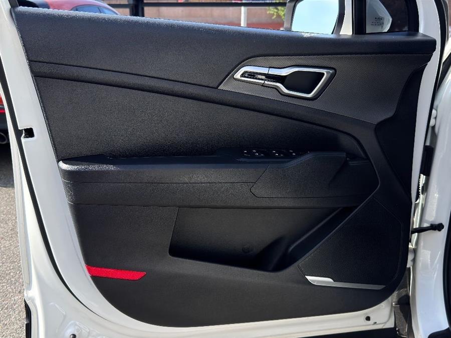 2023 Kia Sportage Hybrid LX, available for sale in Woodside, New York | Drive Central. Woodside, New York 2023 Kia Sportage Hybrid LX, available for sale in Woodside, New York | Drive Central. Woodside, New York