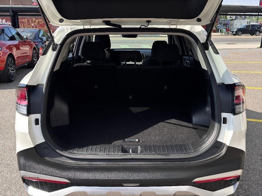 2023 Kia Sportage Hybrid LX, available for sale in Woodside, New York | Drive Central. Woodside, New York 2023 Kia Sportage Hybrid LX, available for sale in Woodside, New York | Drive Central. Woodside, New York