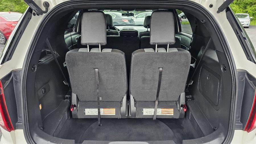 2015 Ford Explorer XLT AWD 4dr SUV, available for sale in Wolcott, New York | Auto Hunter CNY. Wolcott, New York 2015 Ford Explorer XLT AWD 4dr SUV, available for sale in Wolcott, New York | Auto Hunter CNY. Wolcott, New York