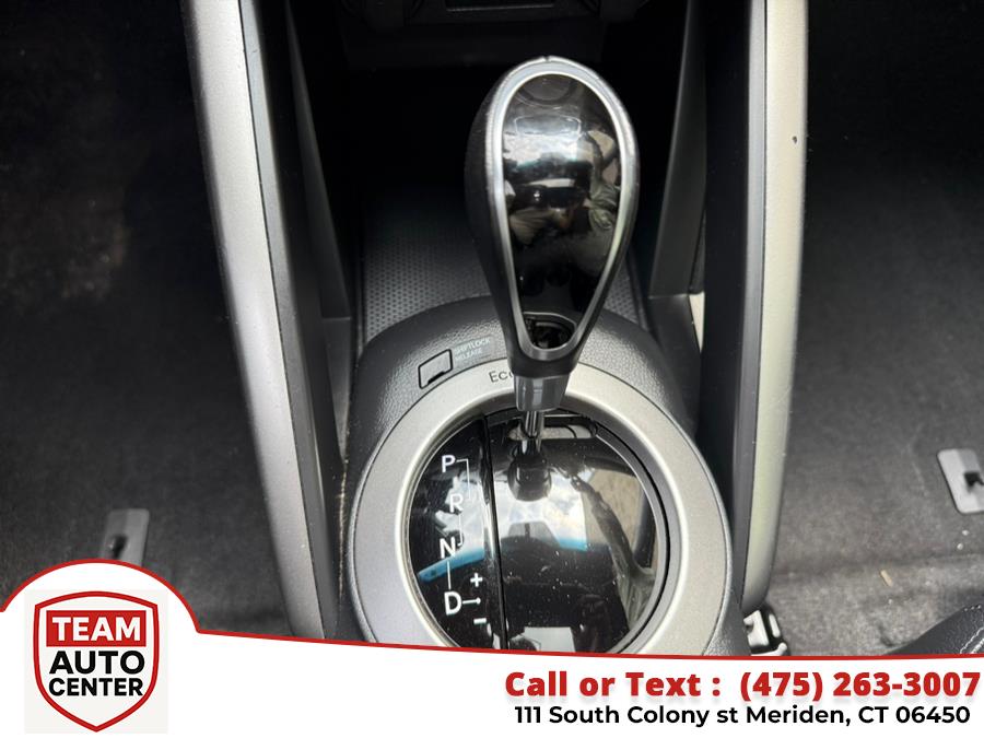 2012 Hyundai Veloster 3dr Cpe Auto w/Black Int, available for sale in Meriden, Connecticut | T E A M Auto Center. Meriden, Connecticut 2012 Hyundai Veloster 3dr Cpe Auto w/Black Int, available for sale in Meriden, Connecticut | T E A M Auto Center. Meriden, Connecticut
