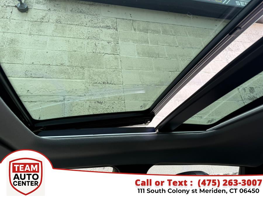 2012 Hyundai Veloster 3dr Cpe Auto w/Black Int, available for sale in Meriden, Connecticut | T E A M Auto Center. Meriden, Connecticut 2012 Hyundai Veloster 3dr Cpe Auto w/Black Int, available for sale in Meriden, Connecticut | T E A M Auto Center. Meriden, Connecticut