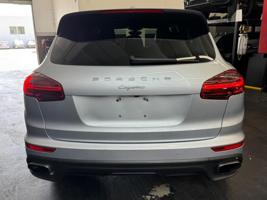 2018 Porsche Cayenne Platinum Edition AWD, available for sale in Miami, FL, Florida | Bal Harbour Motor Group LLC. Miami, FL, Florida 2018 Porsche Cayenne Platinum Edition AWD, available for sale in Miami, FL, Florida | Bal Harbour Motor Group LLC. Miami, FL, Florida
