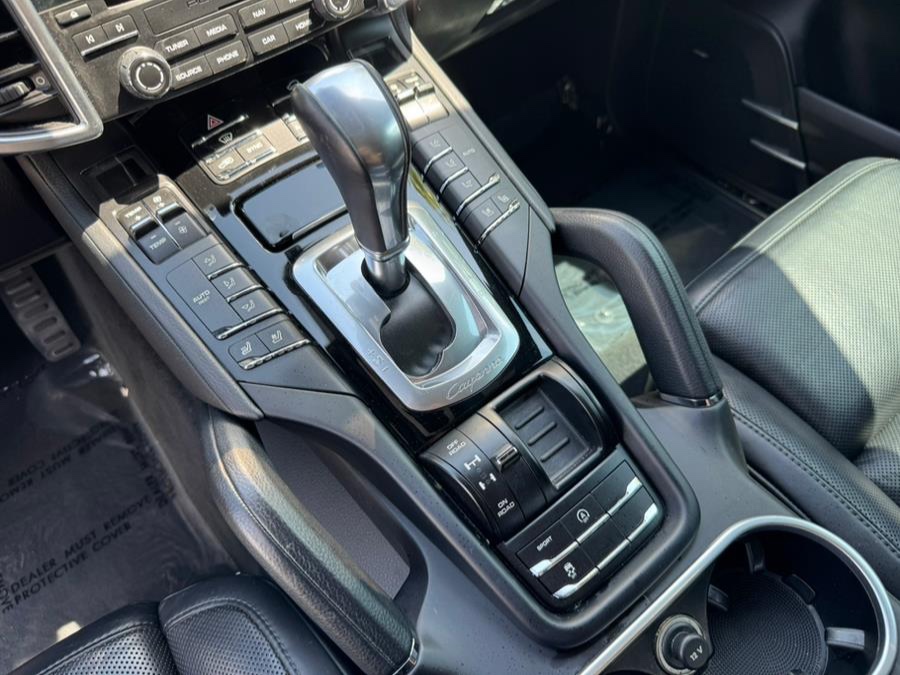 2018 Porsche Cayenne Platinum Edition AWD, available for sale in Miami, FL, Florida | Bal Harbour Motor Group LLC. Miami, FL, Florida 2018 Porsche Cayenne Platinum Edition AWD, available for sale in Miami, FL, Florida | Bal Harbour Motor Group LLC. Miami, FL, Florida