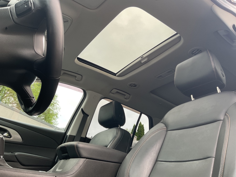 2019 Chevrolet Traverse AWD 4dr LT Leather w/3LT, available for sale in Waterbury, Connecticut | Jim Juliani Motors. Waterbury, Connecticut 2019 Chevrolet Traverse AWD 4dr LT Leather w/3LT, available for sale in Waterbury, Connecticut | Jim Juliani Motors. Waterbury, Connecticut