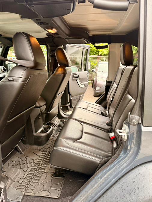 2017 Jeep Wrangler Unlimited Rubicon Recon 4x4, available for sale in Shelton, Connecticut | Center Motorsports LLC. Shelton, Connecticut 2017 Jeep Wrangler Unlimited Rubicon Recon 4x4, available for sale in Shelton, Connecticut | Center Motorsports LLC. Shelton, Connecticut