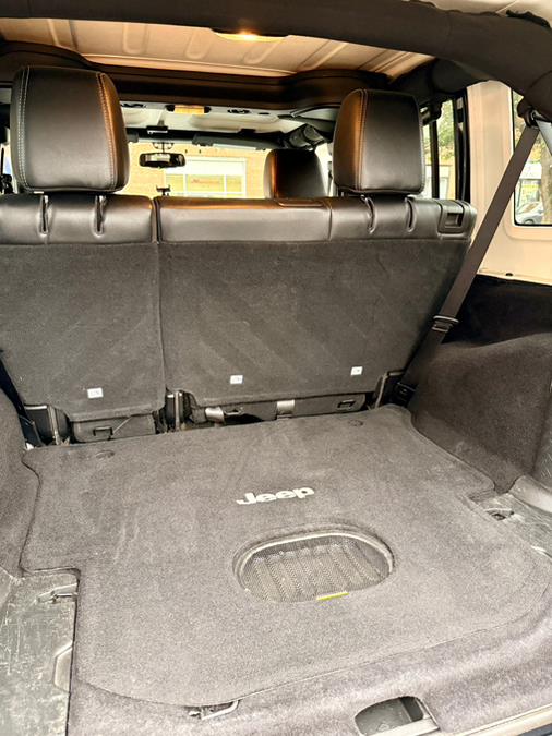 2017 Jeep Wrangler Unlimited Rubicon Recon 4x4, available for sale in Shelton, Connecticut | Center Motorsports LLC. Shelton, Connecticut 2017 Jeep Wrangler Unlimited Rubicon Recon 4x4, available for sale in Shelton, Connecticut | Center Motorsports LLC. Shelton, Connecticut