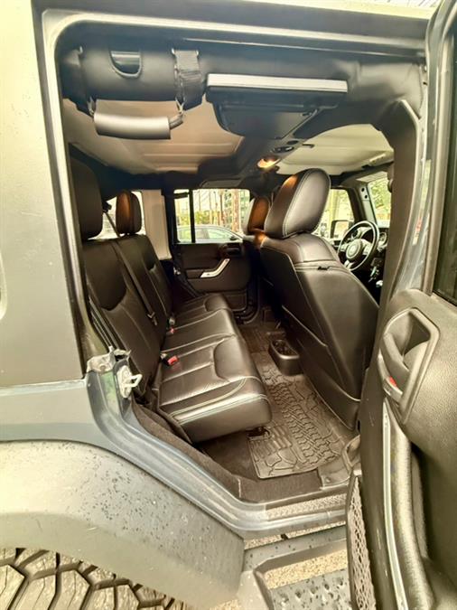 2017 Jeep Wrangler Unlimited Rubicon Recon 4x4, available for sale in Shelton, Connecticut | Center Motorsports LLC. Shelton, Connecticut 2017 Jeep Wrangler Unlimited Rubicon Recon 4x4, available for sale in Shelton, Connecticut | Center Motorsports LLC. Shelton, Connecticut