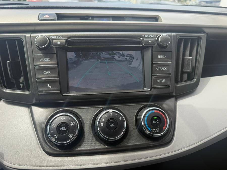 2014 Toyota RAV4 AWD 4dr LE (Natl), available for sale in Bridgeport, Connecticut | CT Auto. Bridgeport, Connecticut 2014 Toyota RAV4 AWD 4dr LE (Natl), available for sale in Bridgeport, Connecticut | CT Auto. Bridgeport, Connecticut