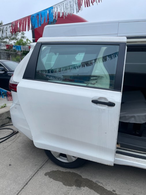 2018 Toyota Sienna L FWD 7-Passenger (Natl), available for sale in BROOKLYN, New York | Deals on Wheels International Auto. BROOKLYN, New York 2018 Toyota Sienna L FWD 7-Passenger (Natl), available for sale in BROOKLYN, New York | Deals on Wheels International Auto. BROOKLYN, New York