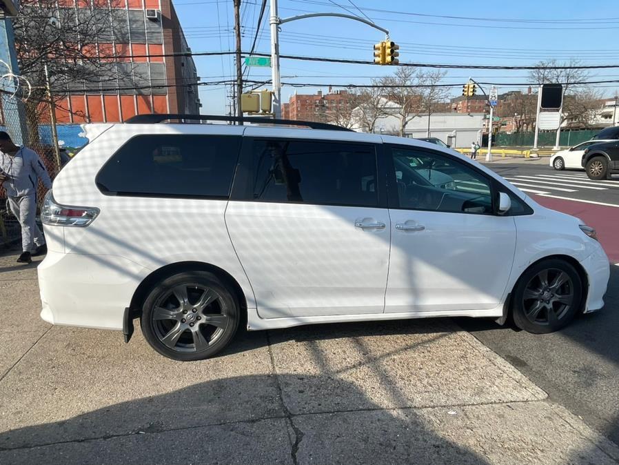 2018 Toyota Sienna L FWD 7-Passenger (Natl), available for sale in BROOKLYN, New York | Deals on Wheels International Auto. BROOKLYN, New York 2018 Toyota Sienna L FWD 7-Passenger (Natl), available for sale in BROOKLYN, New York | Deals on Wheels International Auto. BROOKLYN, New York