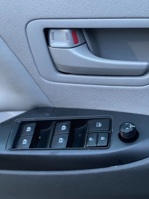 2018 Toyota Sienna L FWD 7-Passenger (Natl), available for sale in BROOKLYN, New York | Deals on Wheels International Auto. BROOKLYN, New York 2018 Toyota Sienna L FWD 7-Passenger (Natl), available for sale in BROOKLYN, New York | Deals on Wheels International Auto. BROOKLYN, New York