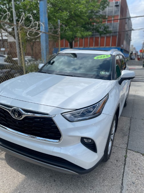 2025 Toyota Highlander Platinum AWD (Natl), available for sale in BROOKLYN, New York | Deals on Wheels International Auto. BROOKLYN, New York 2025 Toyota Highlander Platinum AWD (Natl), available for sale in BROOKLYN, New York | Deals on Wheels International Auto. BROOKLYN, New York