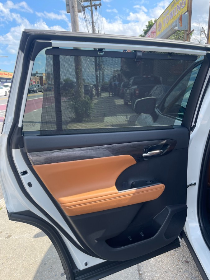 2025 Toyota Highlander Platinum AWD (Natl), available for sale in BROOKLYN, New York | Deals on Wheels International Auto. BROOKLYN, New York 2025 Toyota Highlander Platinum AWD (Natl), available for sale in BROOKLYN, New York | Deals on Wheels International Auto. BROOKLYN, New York