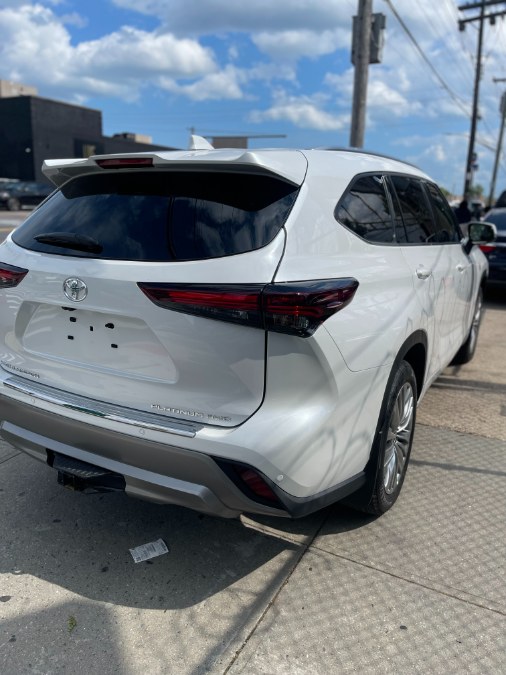 2025 Toyota Highlander Platinum AWD (Natl), available for sale in BROOKLYN, New York | Deals on Wheels International Auto. BROOKLYN, New York 2025 Toyota Highlander Platinum AWD (Natl), available for sale in BROOKLYN, New York | Deals on Wheels International Auto. BROOKLYN, New York