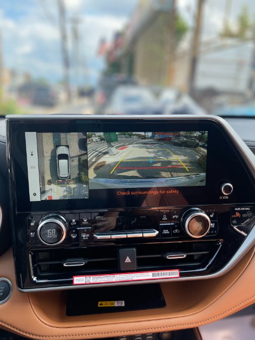 2025 Toyota Highlander Platinum AWD (Natl), available for sale in BROOKLYN, New York | Deals on Wheels International Auto. BROOKLYN, New York 2025 Toyota Highlander Platinum AWD (Natl), available for sale in BROOKLYN, New York | Deals on Wheels International Auto. BROOKLYN, New York