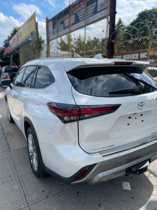 2025 Toyota Highlander Platinum AWD (Natl), available for sale in BROOKLYN, New York | Deals on Wheels International Auto. BROOKLYN, New York 2025 Toyota Highlander Platinum AWD (Natl), available for sale in BROOKLYN, New York | Deals on Wheels International Auto. BROOKLYN, New York