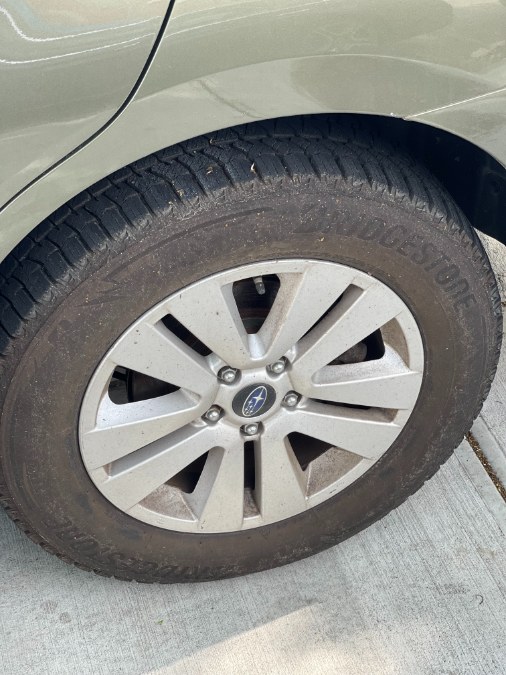 2019 Subaru Outback 2.5i Premium, available for sale in BROOKLYN, New York | Deals on Wheels International Auto. BROOKLYN, New York 2019 Subaru Outback 2.5i Premium, available for sale in BROOKLYN, New York | Deals on Wheels International Auto. BROOKLYN, New York