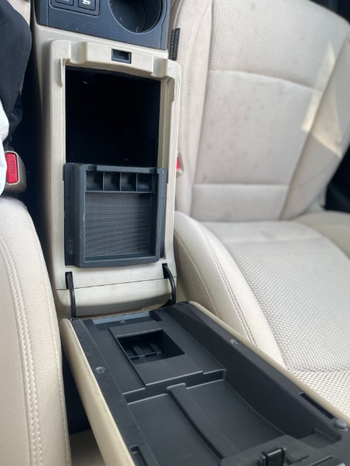 2019 Subaru Outback 2.5i Premium, available for sale in BROOKLYN, New York | Deals on Wheels International Auto. BROOKLYN, New York 2019 Subaru Outback 2.5i Premium, available for sale in BROOKLYN, New York | Deals on Wheels International Auto. BROOKLYN, New York
