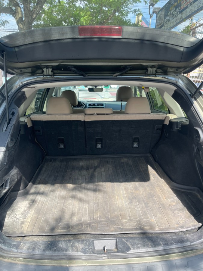 2019 Subaru Outback 2.5i Premium, available for sale in BROOKLYN, New York | Deals on Wheels International Auto. BROOKLYN, New York 2019 Subaru Outback 2.5i Premium, available for sale in BROOKLYN, New York | Deals on Wheels International Auto. BROOKLYN, New York