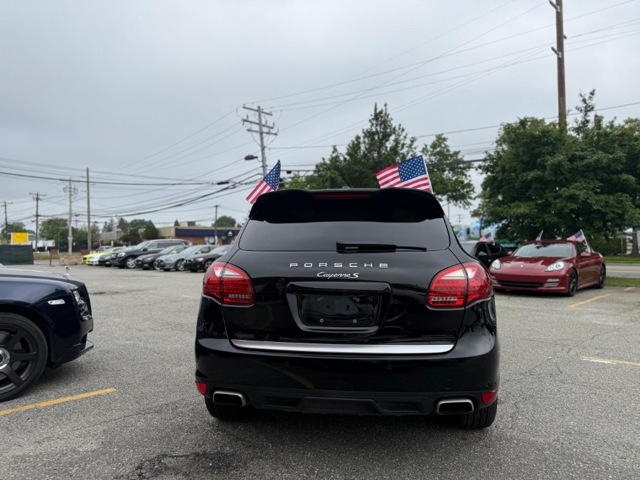 2014 Porsche Cayenne AWD 4dr S Hybrid, available for sale in Hicksville, New York | REGAL AUTOHAUS Auto Service and Sales. Hicksville, New York 2014 Porsche Cayenne AWD 4dr S Hybrid, available for sale in Hicksville, New York | REGAL AUTOHAUS Auto Service and Sales. Hicksville, New York