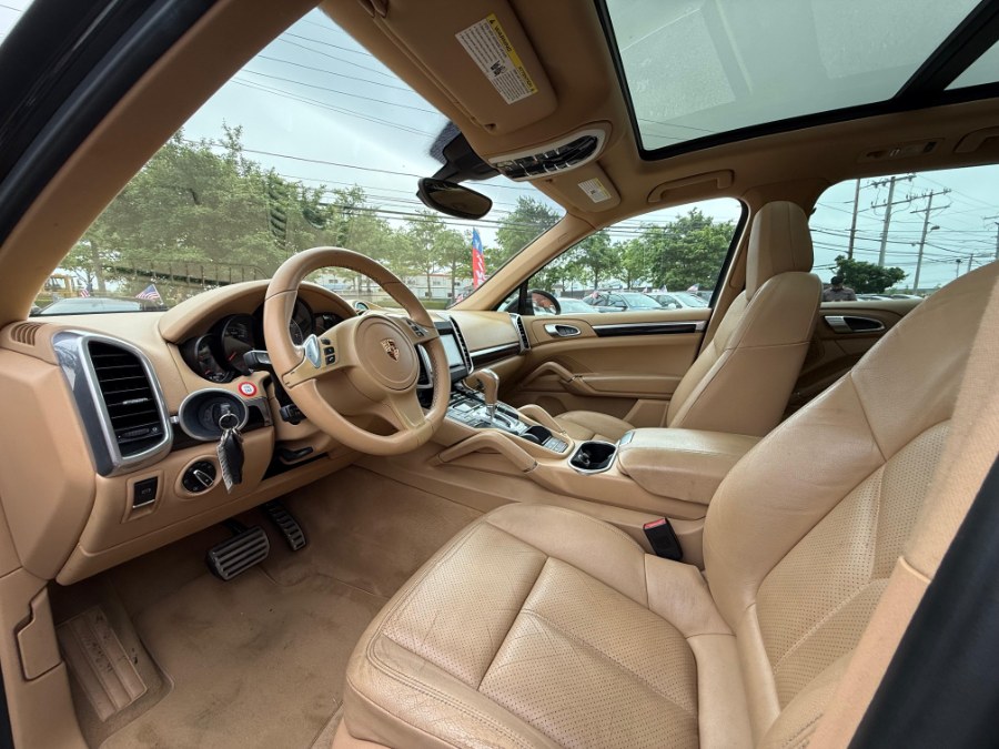 2014 Porsche Cayenne AWD 4dr S Hybrid, available for sale in Hicksville, New York | REGAL AUTOHAUS Auto Service and Sales. Hicksville, New York 2014 Porsche Cayenne AWD 4dr S Hybrid, available for sale in Hicksville, New York | REGAL AUTOHAUS Auto Service and Sales. Hicksville, New York