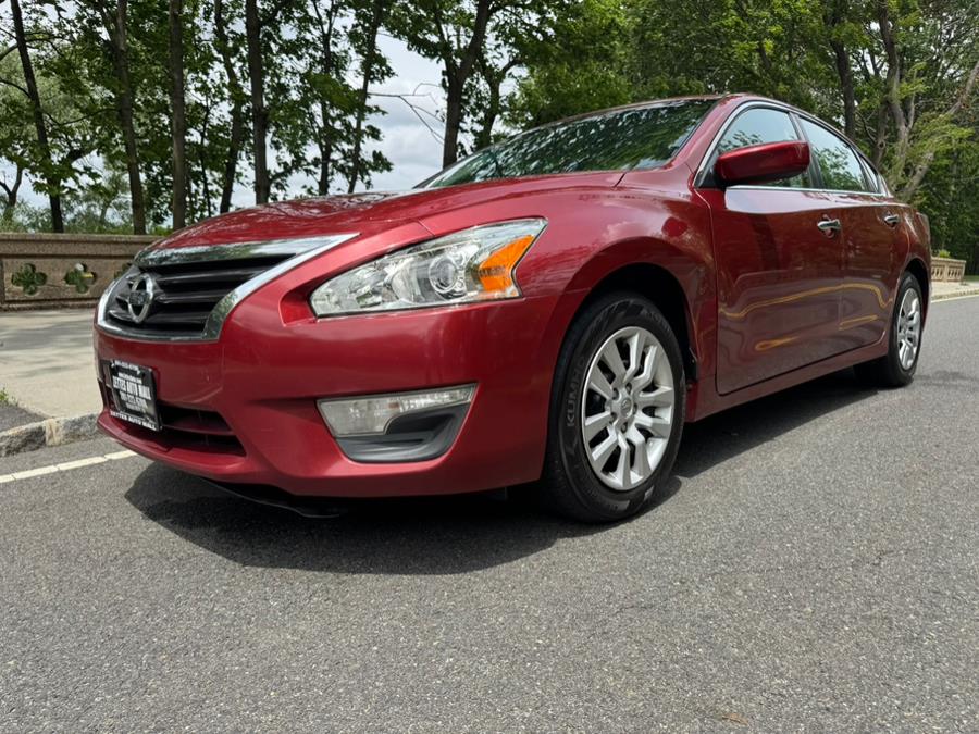 Used 2013 Nissan Altima in Jersey City, New Jersey | Zettes Auto Mall. Jersey City, New Jersey