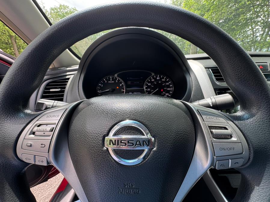 2013 Nissan Altima 4dr Sdn I4 2.5 S, available for sale in Jersey City, New Jersey | Zettes Auto Mall. Jersey City, New Jersey 2013 Nissan Altima 4dr Sdn I4 2.5 S, available for sale in Jersey City, New Jersey | Zettes Auto Mall. Jersey City, New Jersey