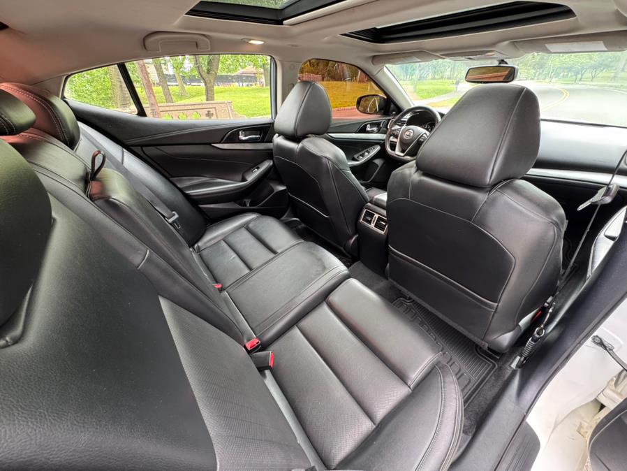 2017 Nissan Maxima SL 3.5L, available for sale in Jersey City, New Jersey | Zettes Auto Mall. Jersey City, New Jersey 2017 Nissan Maxima SL 3.5L, available for sale in Jersey City, New Jersey | Zettes Auto Mall. Jersey City, New Jersey
