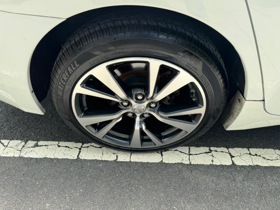 2017 Nissan Maxima SL 3.5L, available for sale in Jersey City, New Jersey | Zettes Auto Mall. Jersey City, New Jersey 2017 Nissan Maxima SL 3.5L, available for sale in Jersey City, New Jersey | Zettes Auto Mall. Jersey City, New Jersey