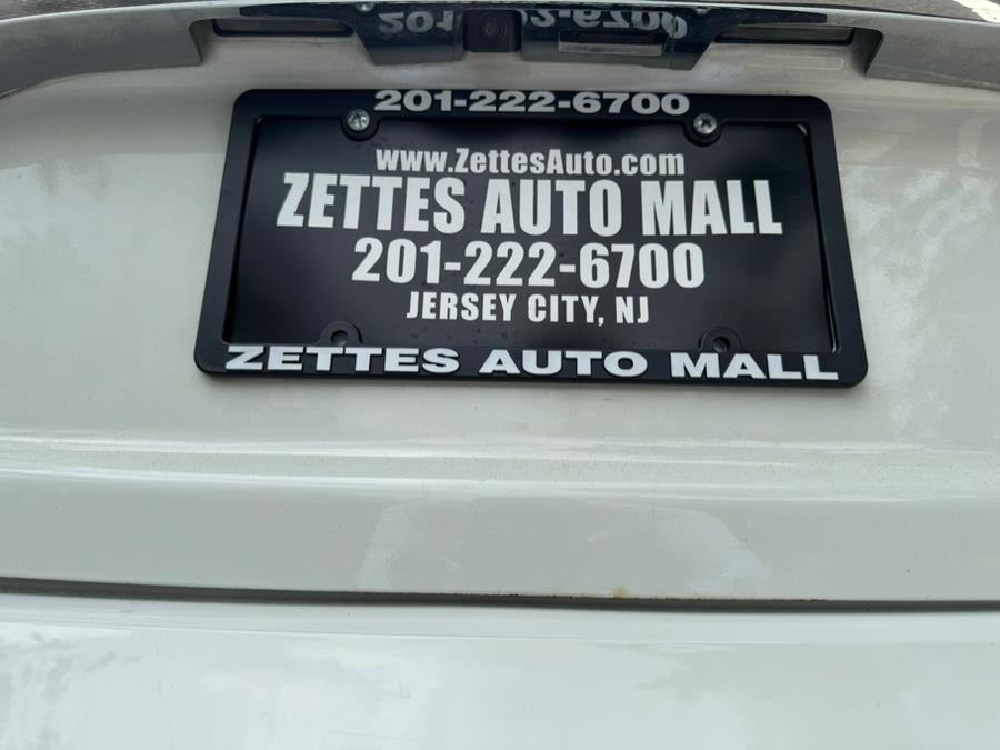 2017 Nissan Maxima SL 3.5L, available for sale in Jersey City, New Jersey | Zettes Auto Mall. Jersey City, New Jersey 2017 Nissan Maxima SL 3.5L, available for sale in Jersey City, New Jersey | Zettes Auto Mall. Jersey City, New Jersey