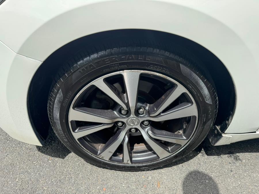2017 Nissan Maxima SL 3.5L, available for sale in Jersey City, New Jersey | Zettes Auto Mall. Jersey City, New Jersey 2017 Nissan Maxima SL 3.5L, available for sale in Jersey City, New Jersey | Zettes Auto Mall. Jersey City, New Jersey