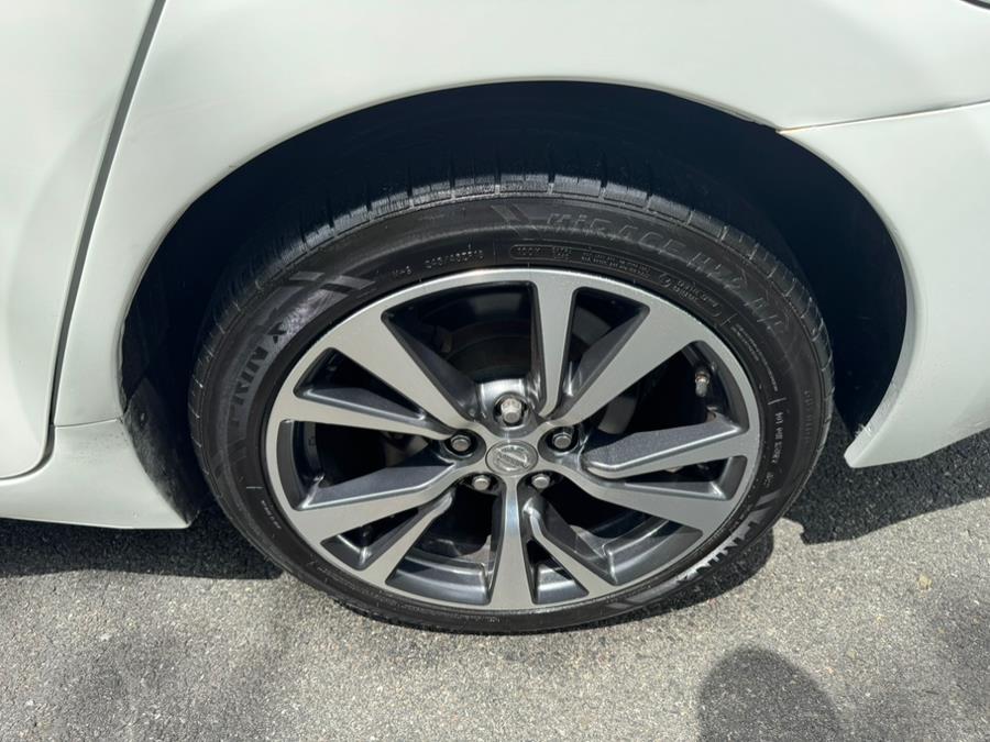 2017 Nissan Maxima SL 3.5L, available for sale in Jersey City, New Jersey | Zettes Auto Mall. Jersey City, New Jersey 2017 Nissan Maxima SL 3.5L, available for sale in Jersey City, New Jersey | Zettes Auto Mall. Jersey City, New Jersey