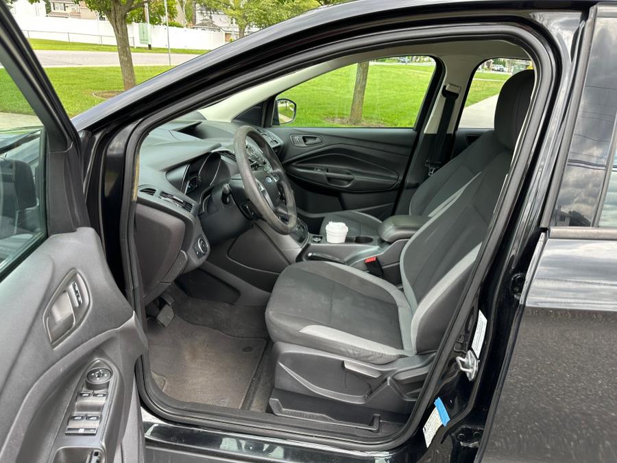 2014 Ford Escape FWD 4dr S, available for sale in Copiague, New York | Great Deal Motors. Copiague, New York 2014 Ford Escape FWD 4dr S, available for sale in Copiague, New York | Great Deal Motors. Copiague, New York